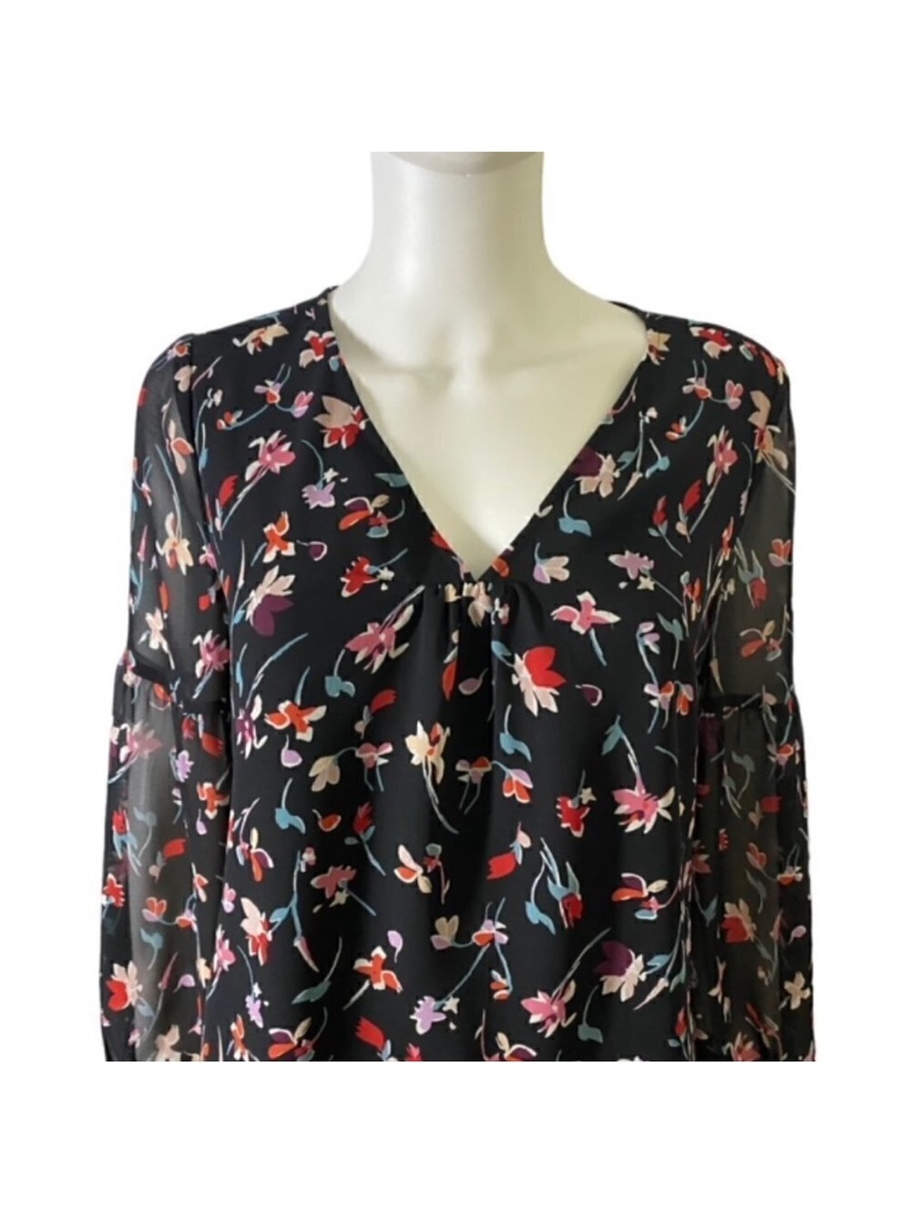 MADEWELL Women's Black Floral V-Neck Blouse medium fall top